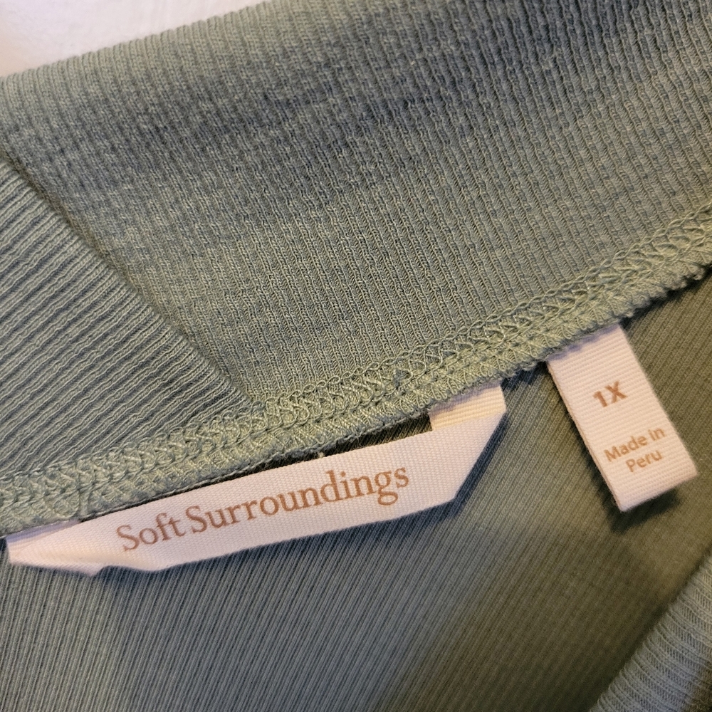 NWT Soft Surroundings Patina Green Double V Timely Tee Tunic Plus 1X (18W-20W) - Picture 7 of 9